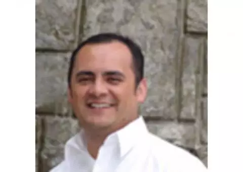 Roberto Tovar - Farmers Insurance Agent in Wenatchee, WA